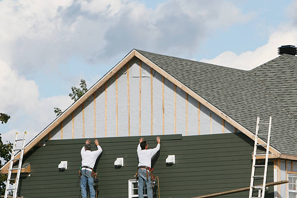 Professional Siding Replacement technician working in Milroy, PA